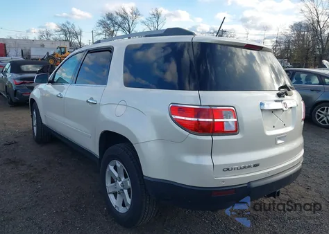 2010 Saturn Outlook Xr-L z USA, uszkodzony, nr VIN 5GZLRVEDXAJ127375